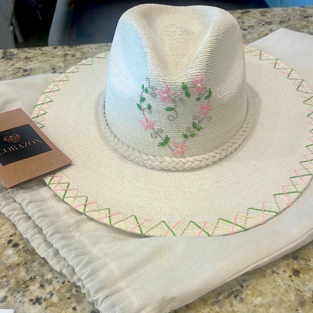 Corazon Ximena Floral Hat, size M